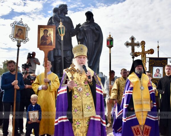 В Витебске стартовала масштабная просветительская акция «Неделя семьи»