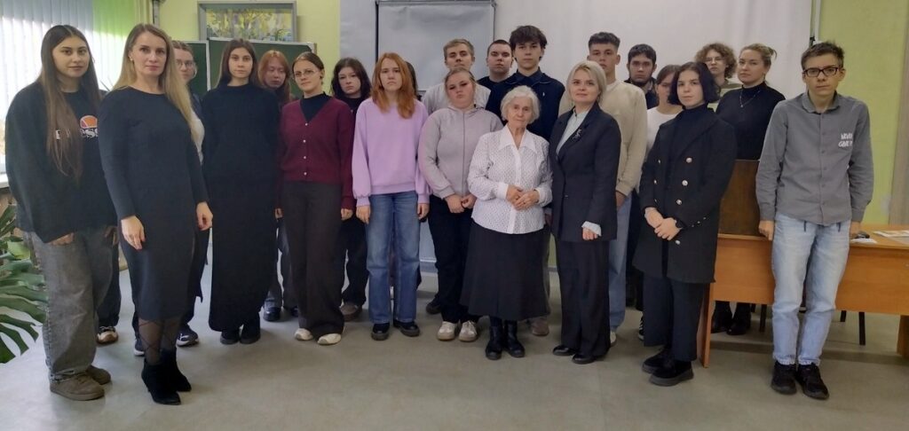 Инна Костюкович приняла участие в круглом столе "Радость материнства и отцовства" библиотеке ВГАВМ