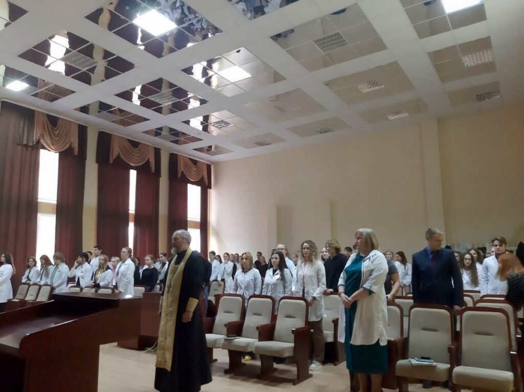 Представители Витебской епархии приняли участие в диалоговой площадке "Семья- основа государства" в ВГМУ
