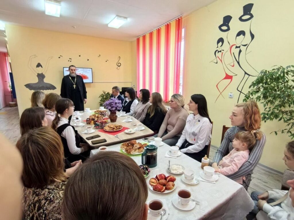 В ТЦСОН Городокского района прошло праздничное мероприятие "Святость материнства»