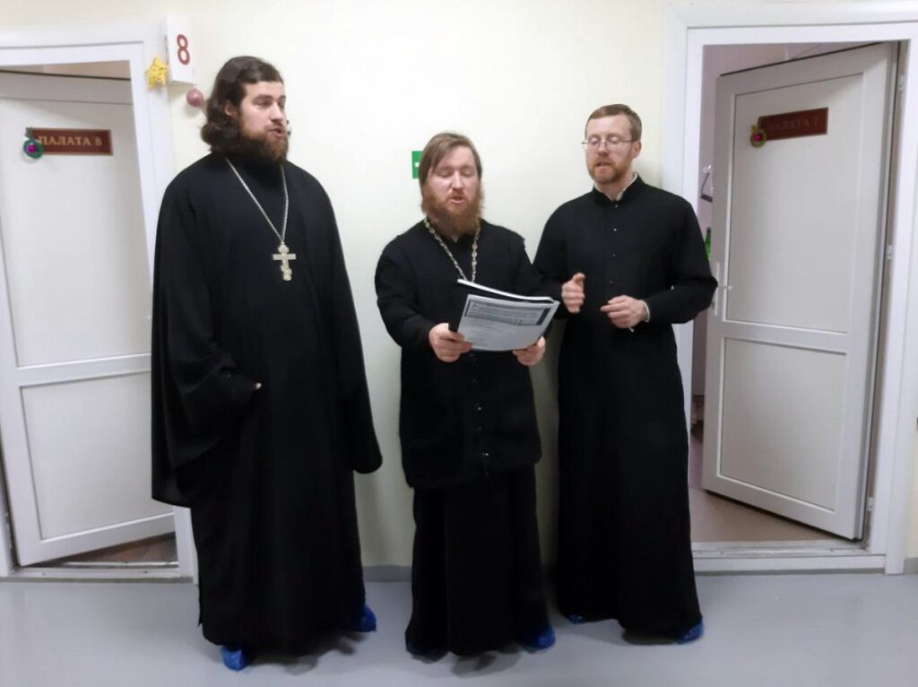 Христославы Витебской епархии посетили учреждения здравоохранения Витебска