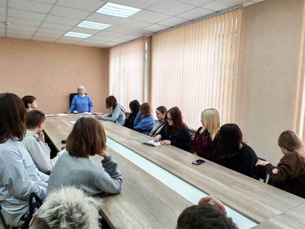 Инна Костюкович побеседовала о нравственности со студентами Витебской государственной академии ветеринарной медицины
