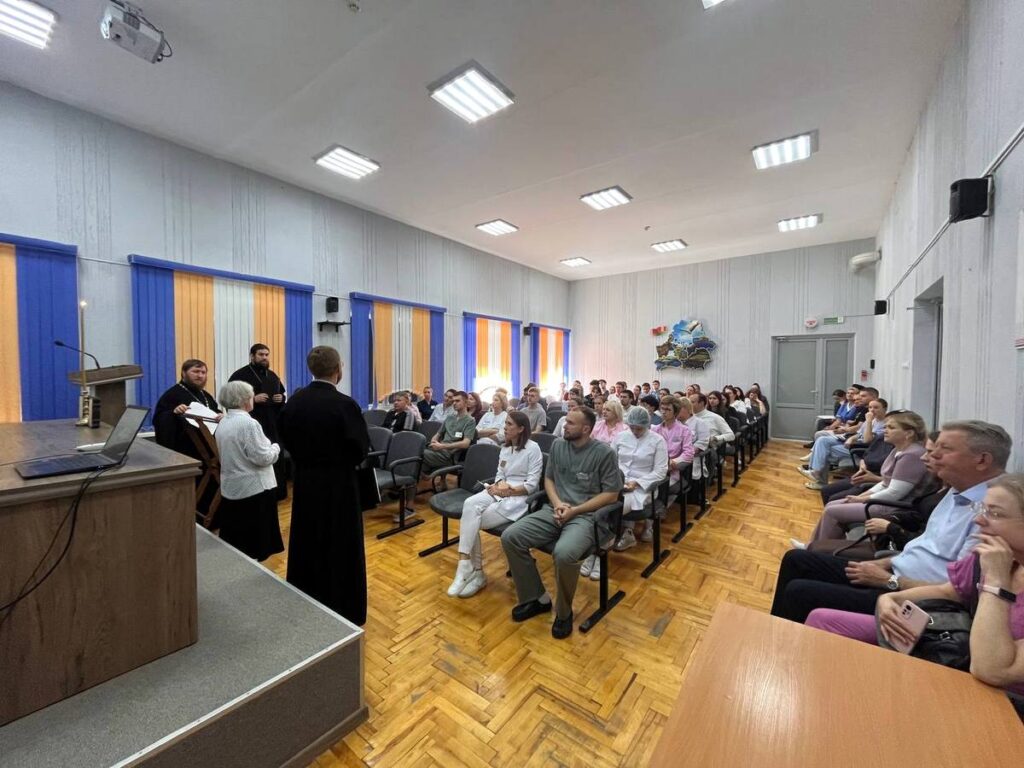 Круглый стол "Семья вместе - душа на месте" прошел в Витебском областном клиническом стоматологическом центре